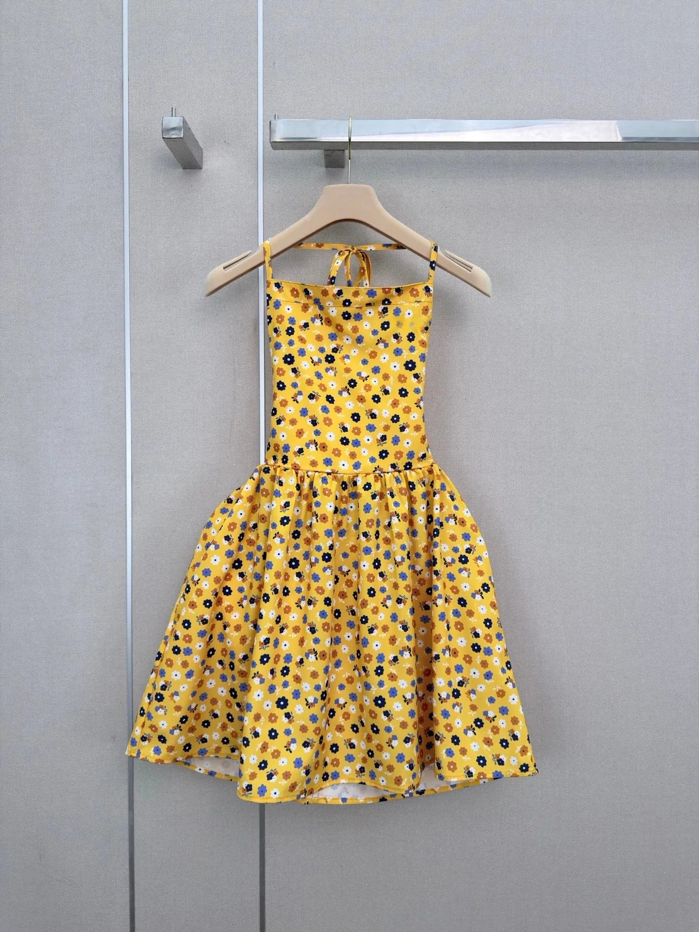 Women's Summer Casual Backless Cotton Pleated Elegant Dress For Parties